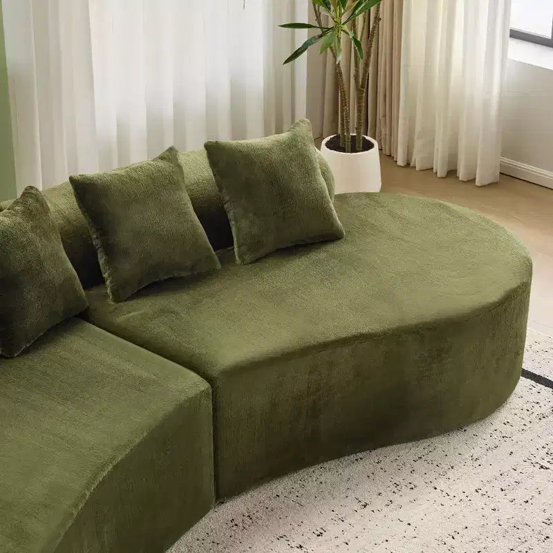 Canapé en flanelle courbé, moderne et simple. Multicolore créatif pour le salon, avec une combinaison de coussins.
