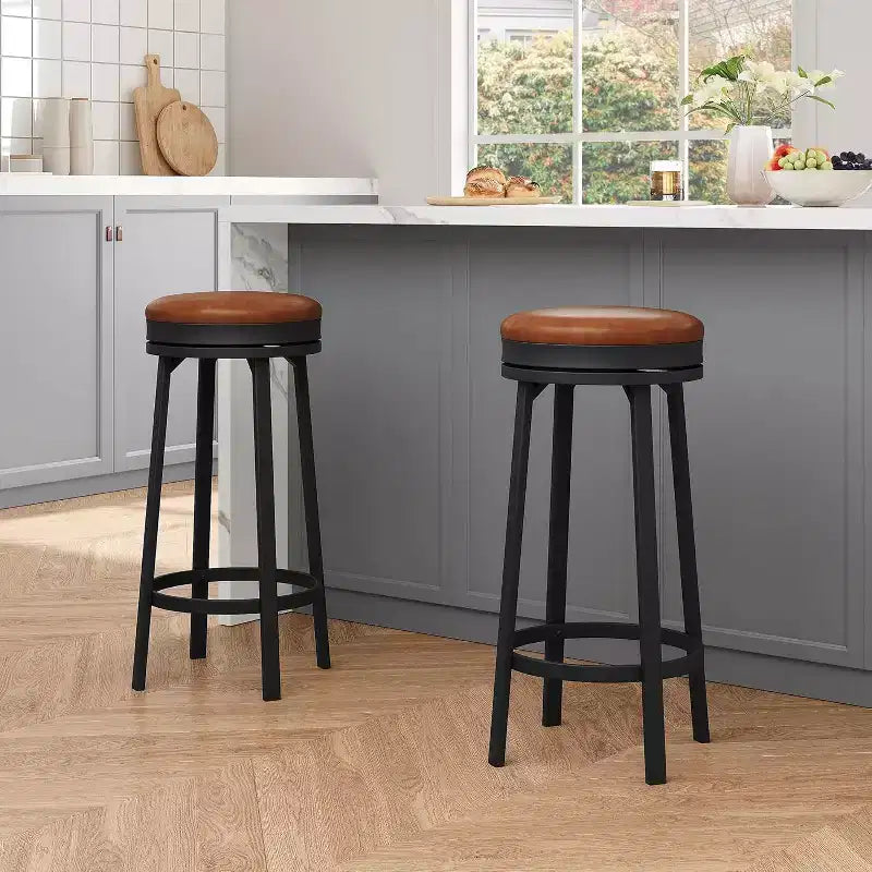Lot de 4 tabourets de bar modernes pivotants, hauteur de comptoir de 78 cm, avec repose-pieds, assise en cuir PU et cadre métallique robuste