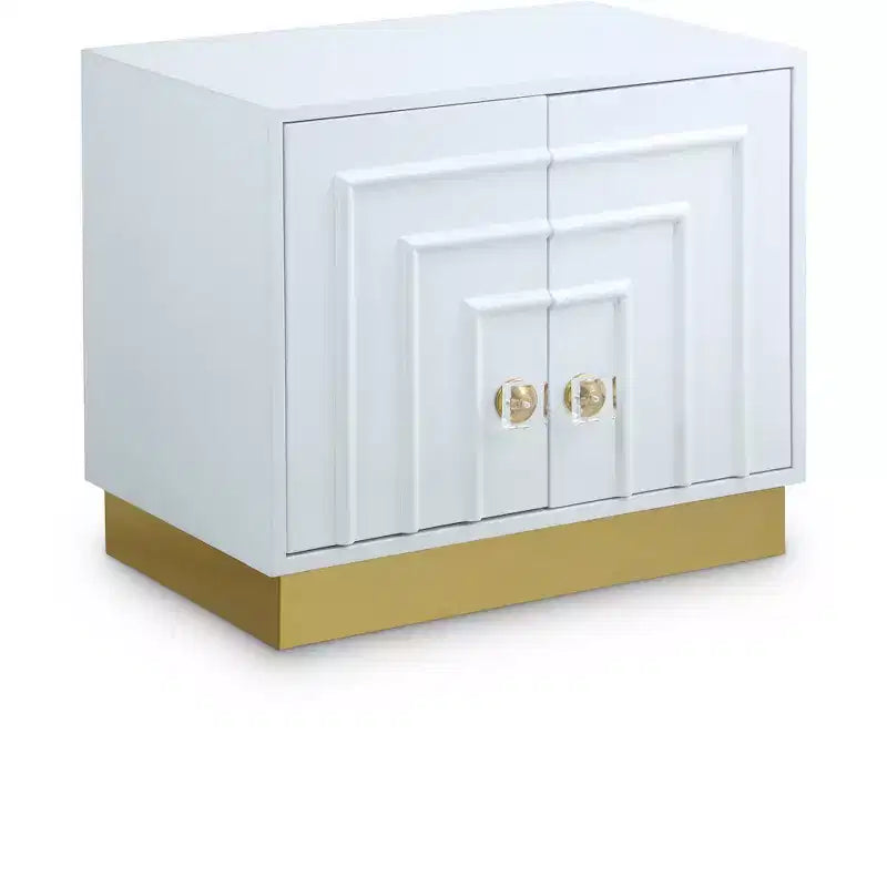 Meridian Furniture,Cosmopolitan Side Table